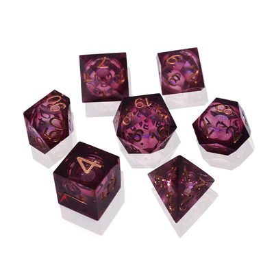 Il bene durevole di versamento dei dadi di RPG della resina della mano spigolo per Shadowrun