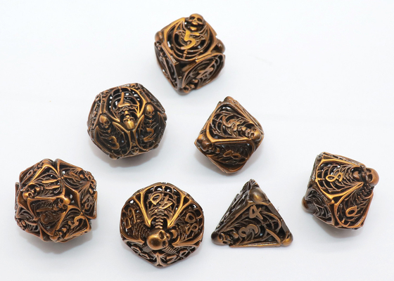 L'oro di GST ha placcato la scultura di Mini Polyhedral Dice Portable Exquisite