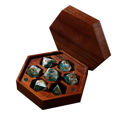 La scatola di dadi antiusura portatile ha messo, dadi un insieme Polyhedral di 7 del pezzo leggero