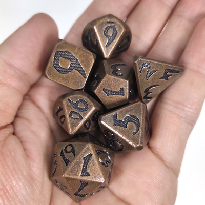 Affermi la carta fatta tagliare gli insiemi a cubetti che di rame i dadi mettono inodoro per la raccolta Polyhedral