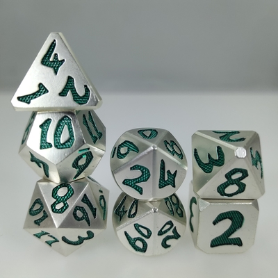 Mini dadi DND in lega di zinco resistenti all'usura Set di dadi artigianali per DND o RPG
