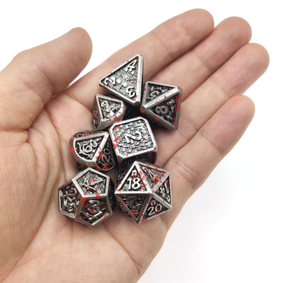 Gioco da tavolo Metal RPG Dadi Neat Sharp Edges Liqui Role Playing Dice Games