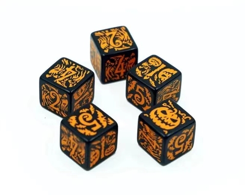 Moderno gioco RPG a dadi Set di 20 mm Sfondo nero Modello colore