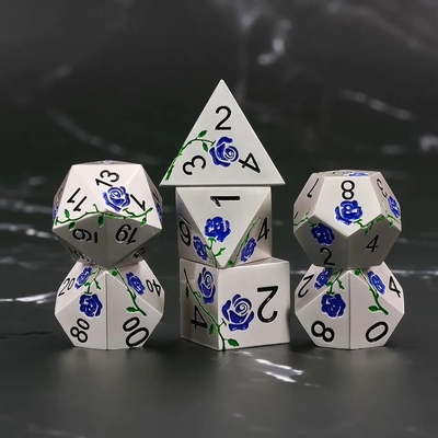 Dati HD incisi Rosso Rosso Electroplated Dati di metallo argento per gioco RPG