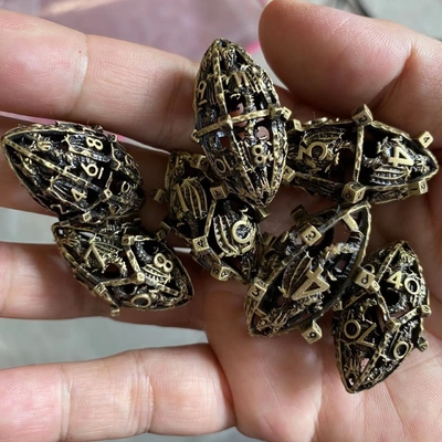 Creativo Rugby Tema Metal Hollow RPG Dice Set Dragon And Dungeon DND