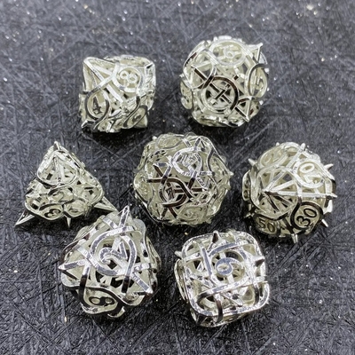 Spine, dadi di metallo vuoto, set di RPG Kusalu, drago e dungeon DND