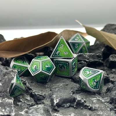 Dragon Scale Solid Metal Dice Set Multi Color DND RPG Colori brillanti