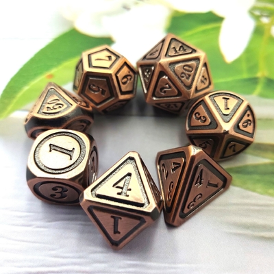 Antico set di dadi in bronzo in metallo in quinta persona colore di gioco dadi in lega di terra
