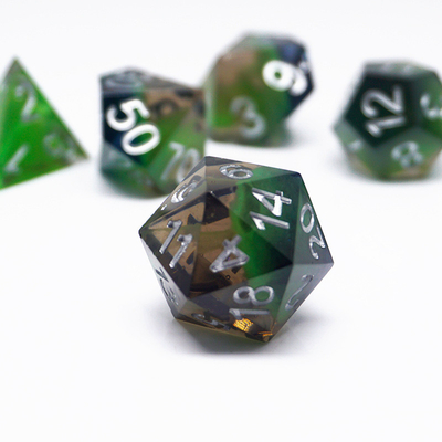 Set di dadi digitali in resina verde multi-facettato di giochi per tablet #rpg#dnd#coc