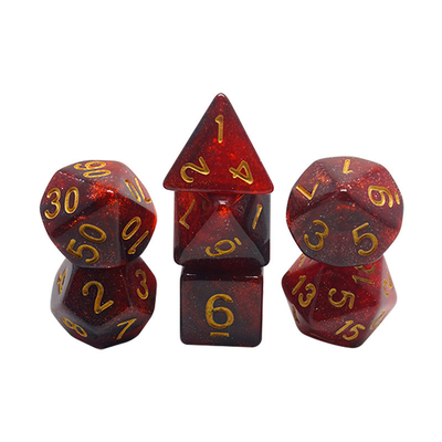 Rosso, viola e nero, tre colori di resina, una suite di dadi drago e dungeon.