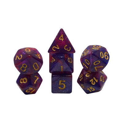 Rosso, viola e nero, tre colori di resina, una suite di dadi drago e dungeon.