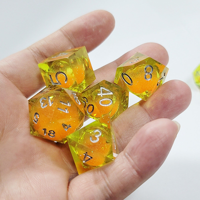Orange Flowing Sand Giallo Cristallo Resina Dnd Dice Sharp Edge Fantasy