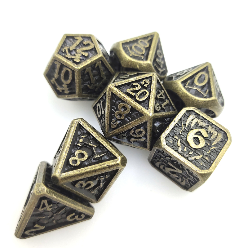 I dadi da tavolo di gioco hanno fissato il giallo resistente all'uso Polyhedral di Mini Dice Metal Antiwear For del metallo