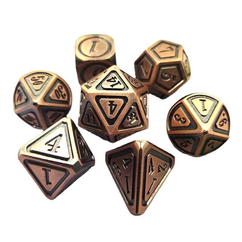 Antico set di dadi in bronzo in metallo in quinta persona colore di gioco dadi in lega di terra