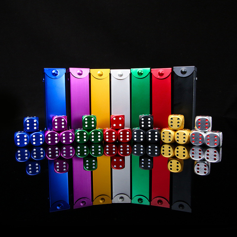 Colore di dadi in lega di alluminio portatile alluminio angolo arrotondato casinò KTV gioco d'azzardo set di dadi intagliati personalizzati