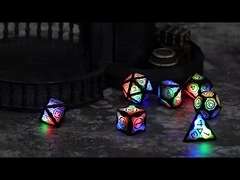 Set di dadi multi-faccia per giochi da tavolo di calcio ricaricabili a LED